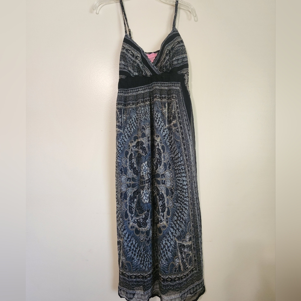 She's Cool Black and Gray Paisley Dress